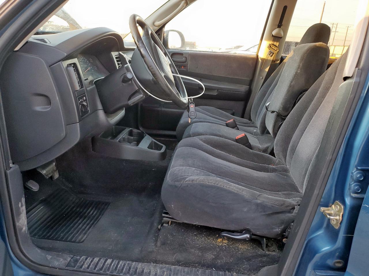 Lot #3305681774 2003 DODGE DAKOTA QUA