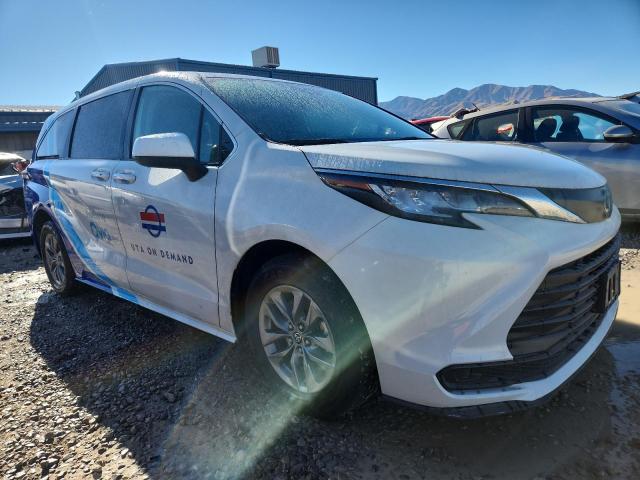 2023 TOYOTA SIENNA LE - 5TDKRKEC3PS161494