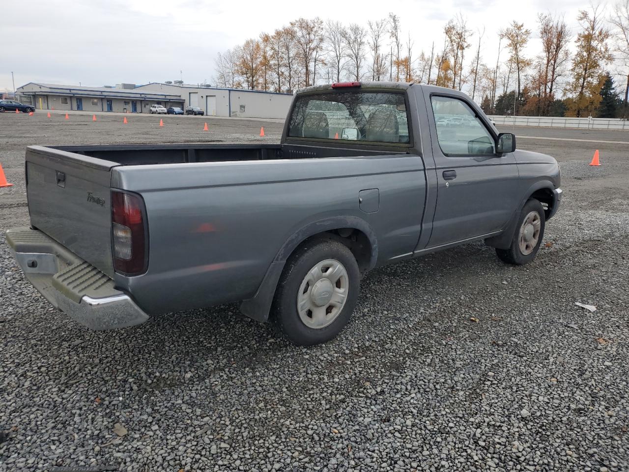 Lot #3285561294 2000 NISSAN FRONTIER X