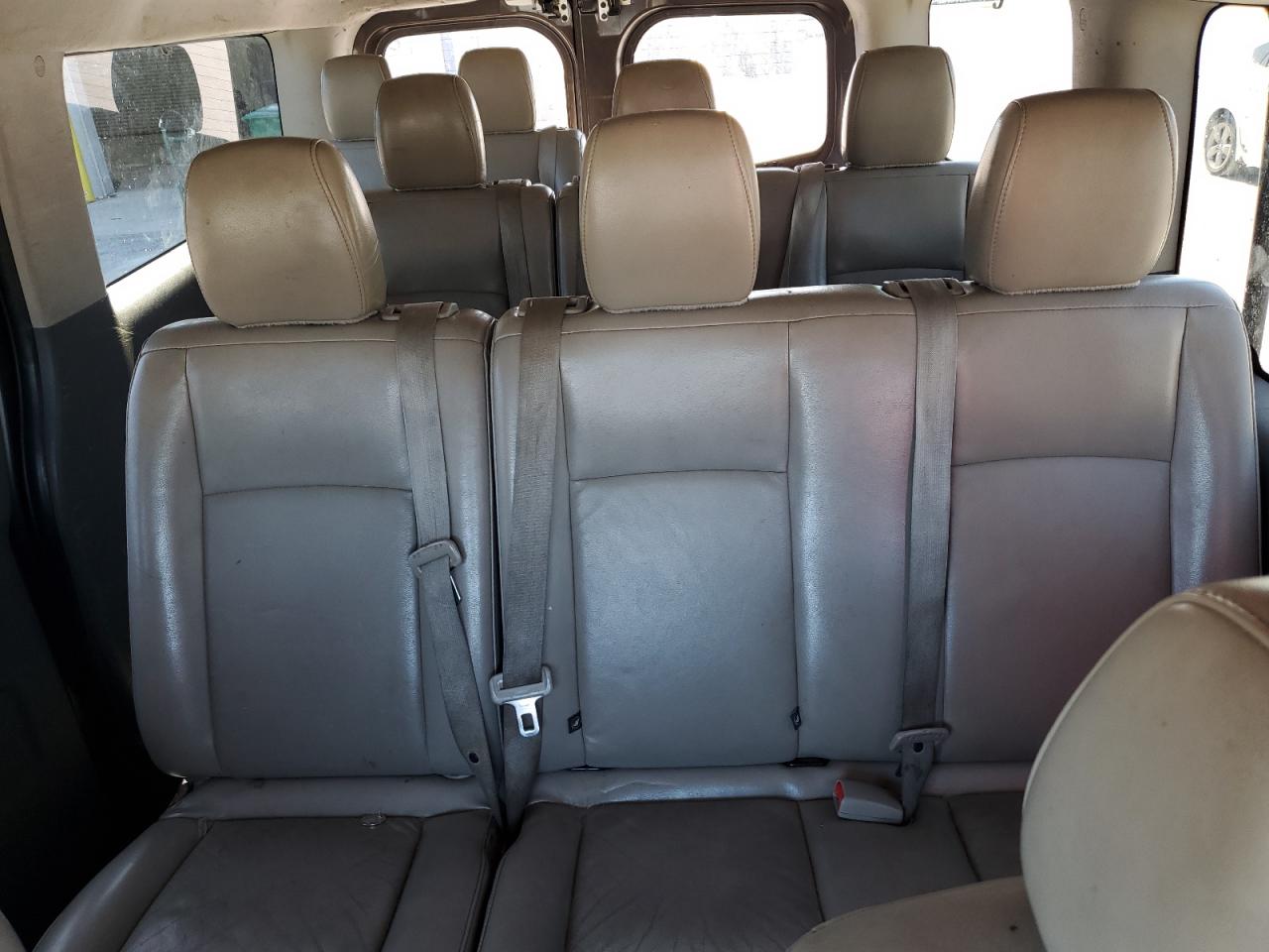 NISSAN NV3500 3500 S