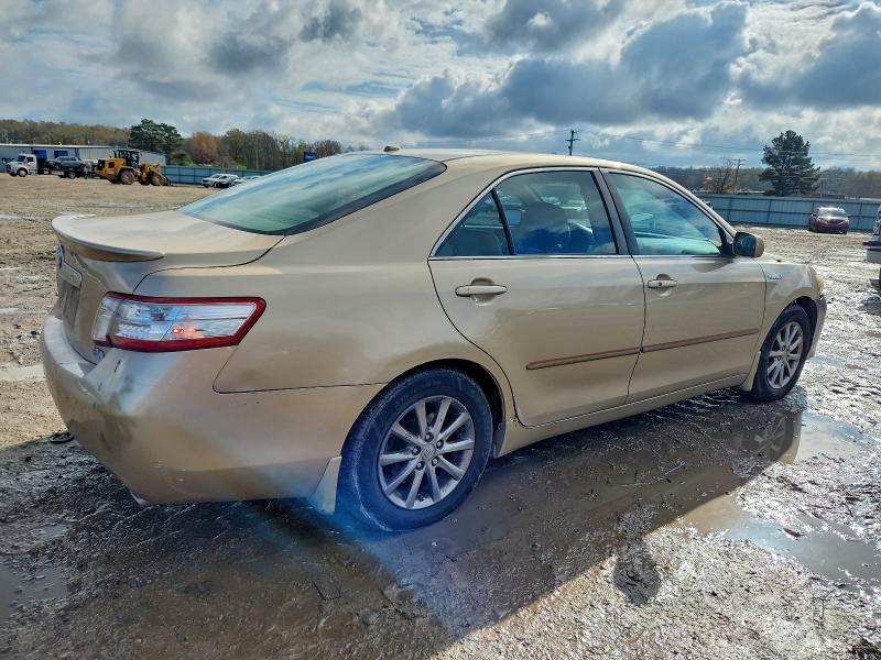 2011 TOYOTA CAMRY HYBR #3304665911