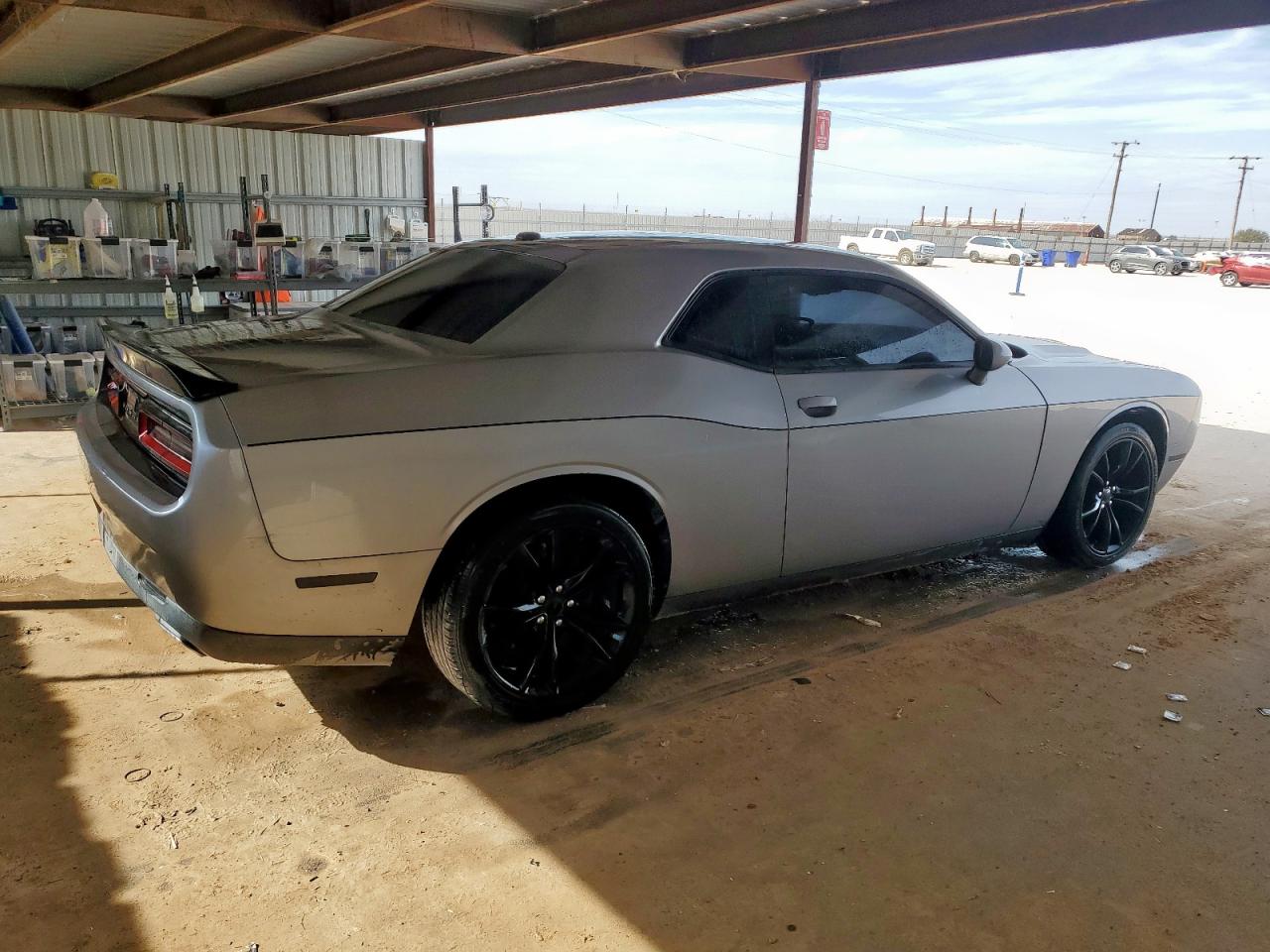 Lot #3308317159 2016 DODGE CHALLENGER