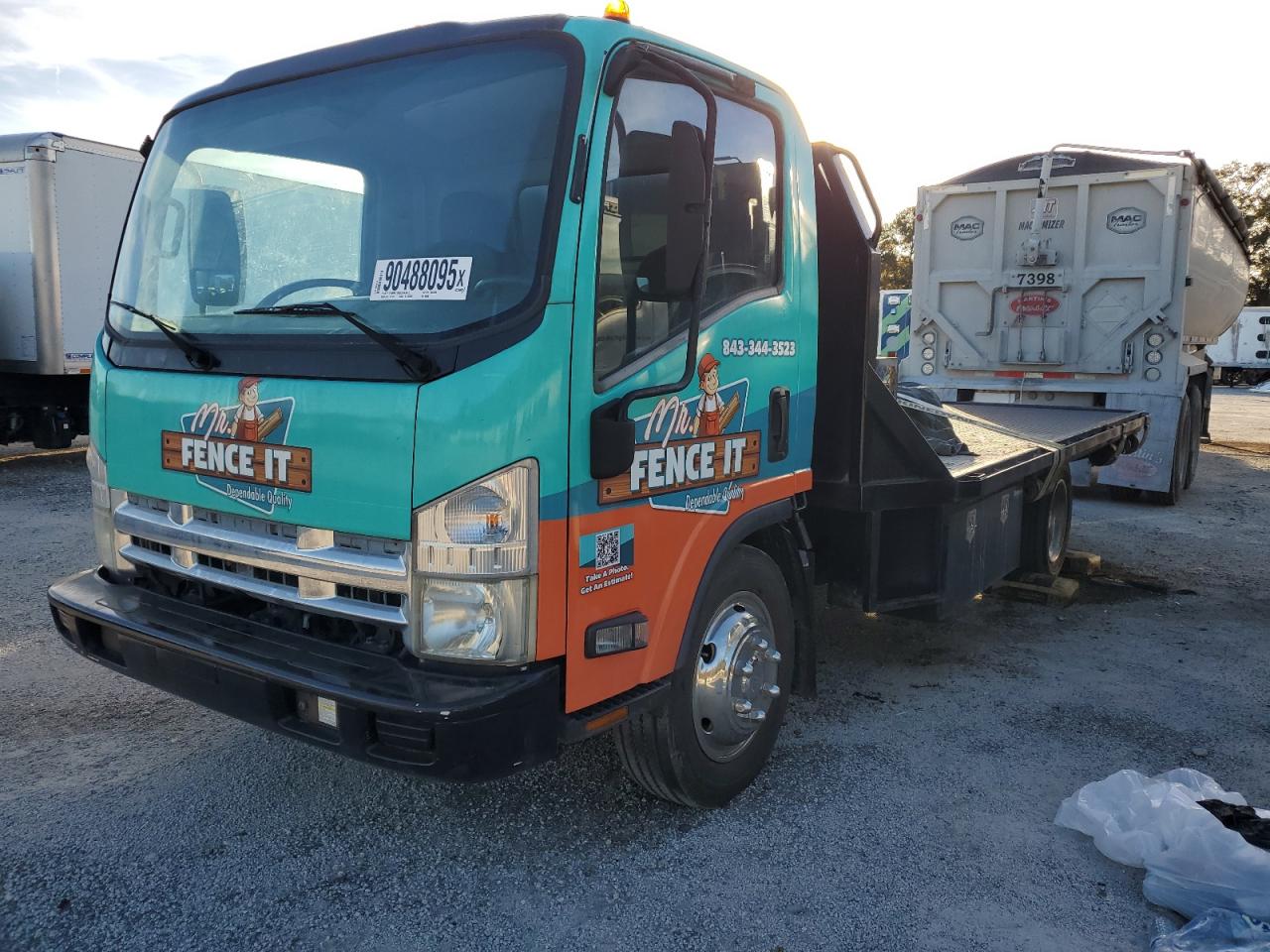 Lot #3291443136 2015 ISUZU NPR HD