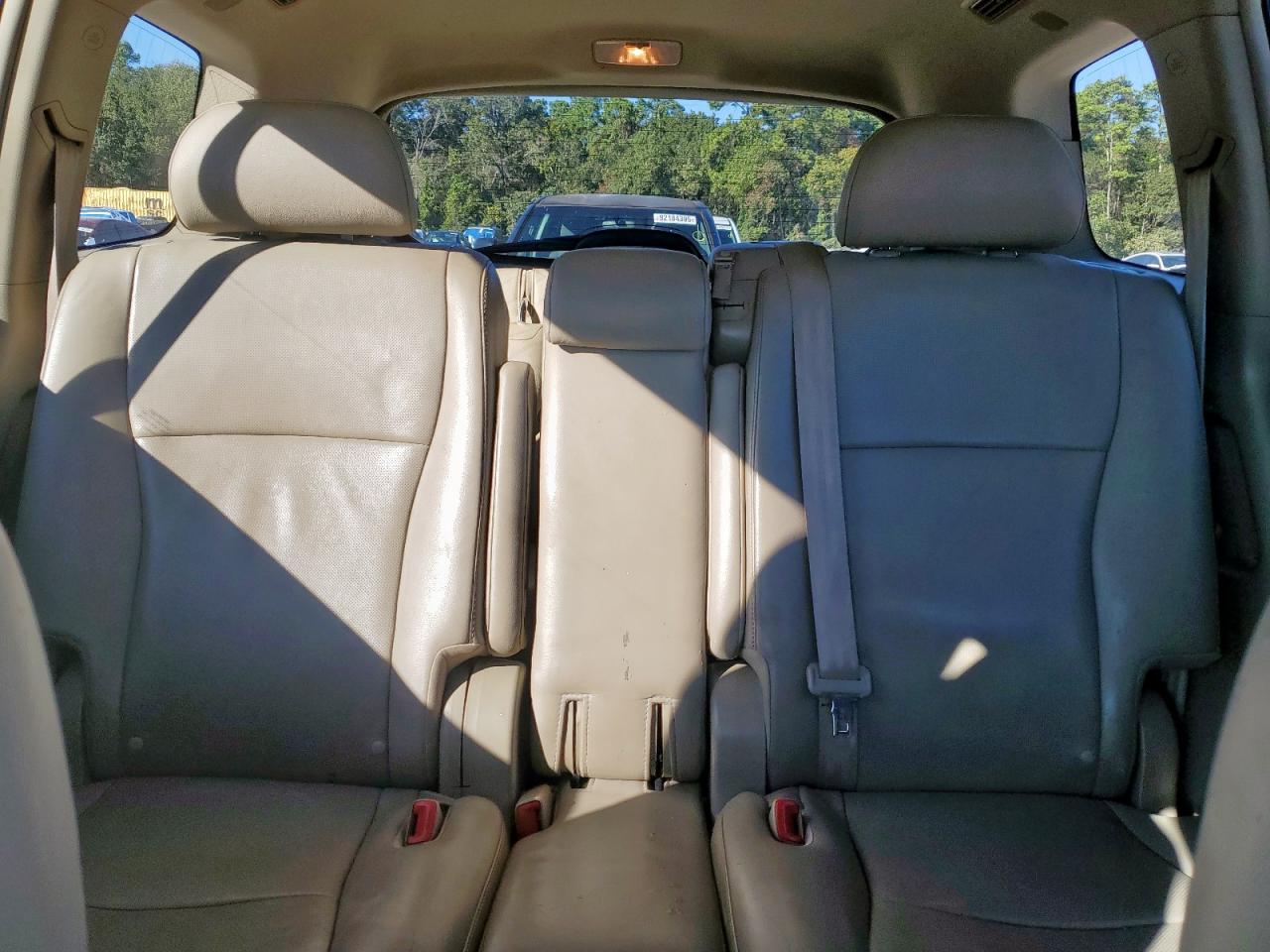 TOYOTA HIGHLANDER LIMITED