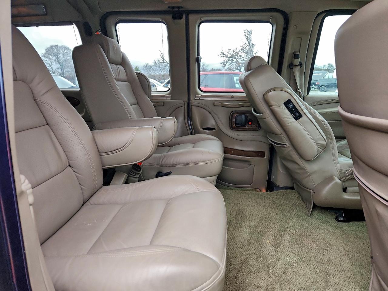 GMC SAVANA RV G1500 4LT