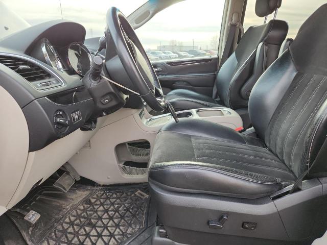 2014 CHRYSLER TOWN & COU - 2C4RC1CG6ER175136