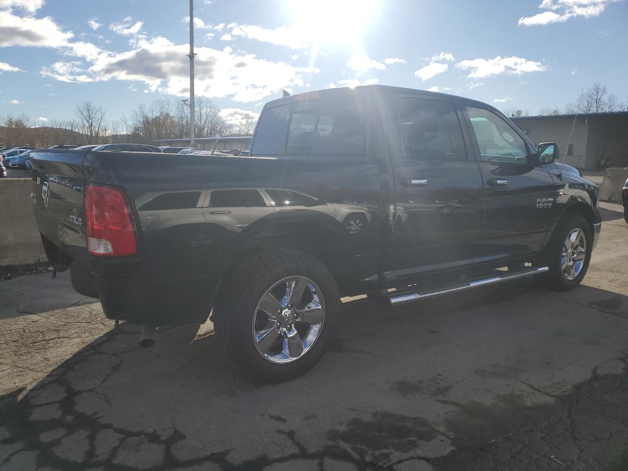 RAM 1500 SLT