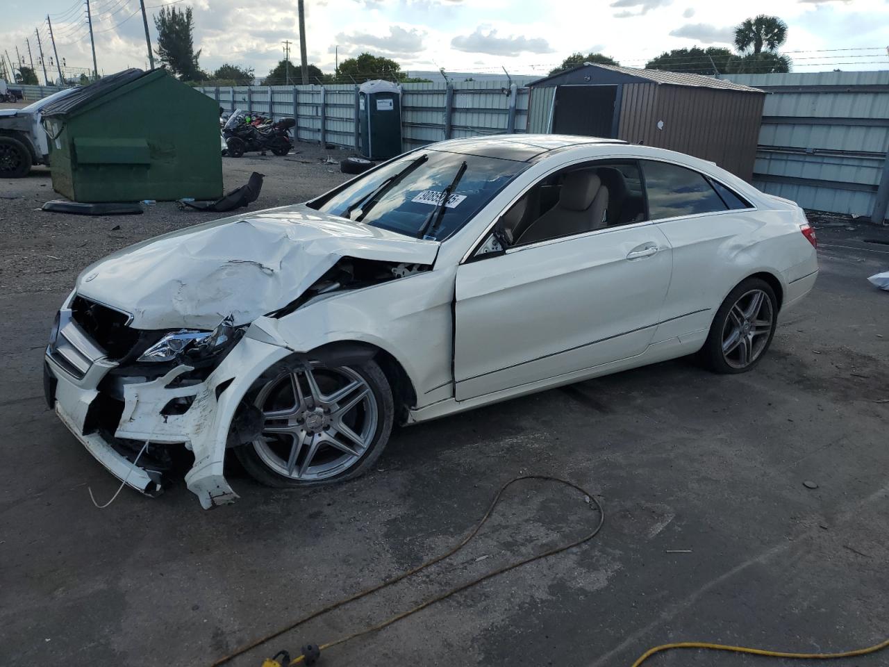 MERCEDES-BENZ E-CLASS 350