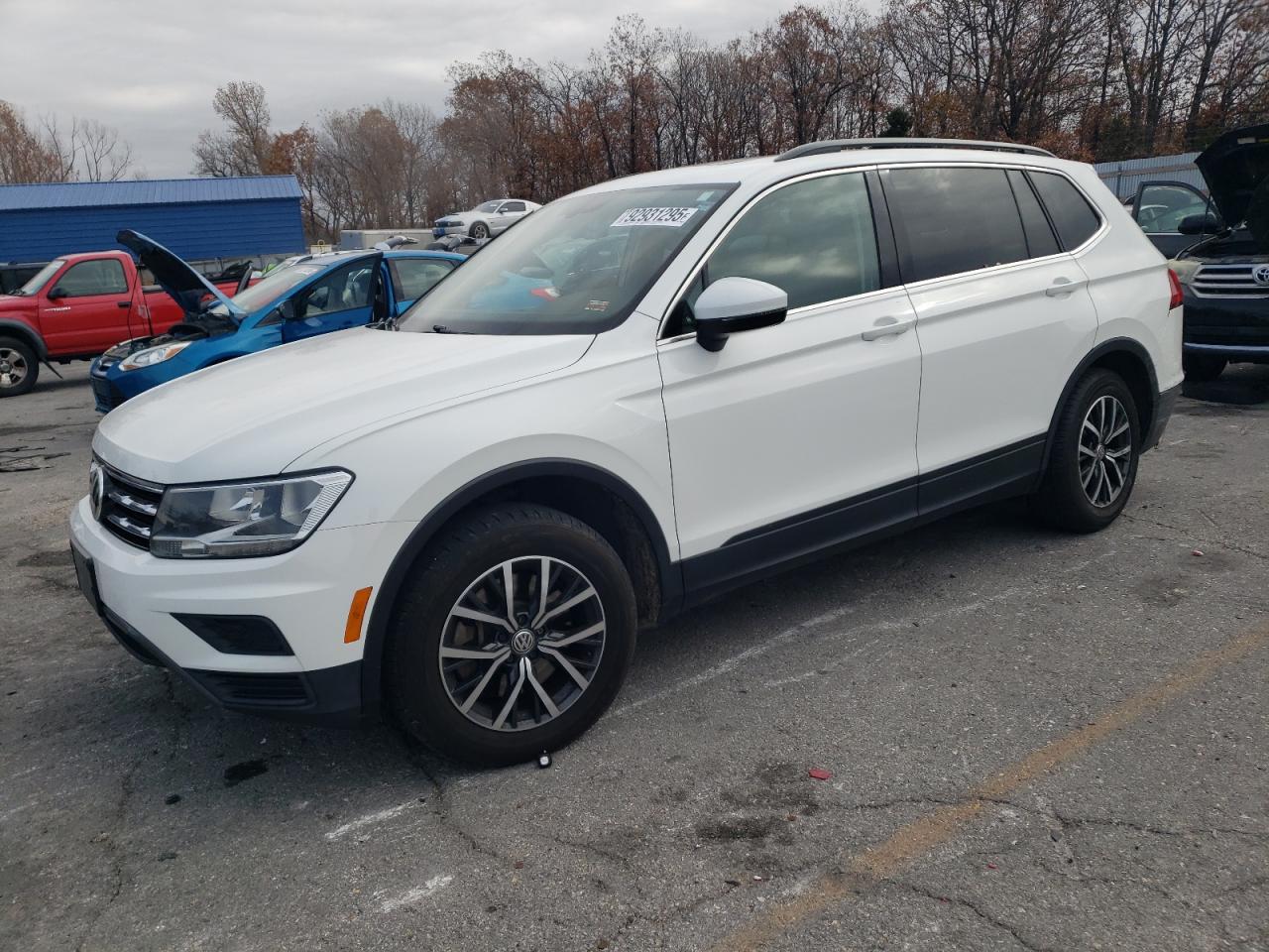 VOLKSWAGEN TIGUAN SE