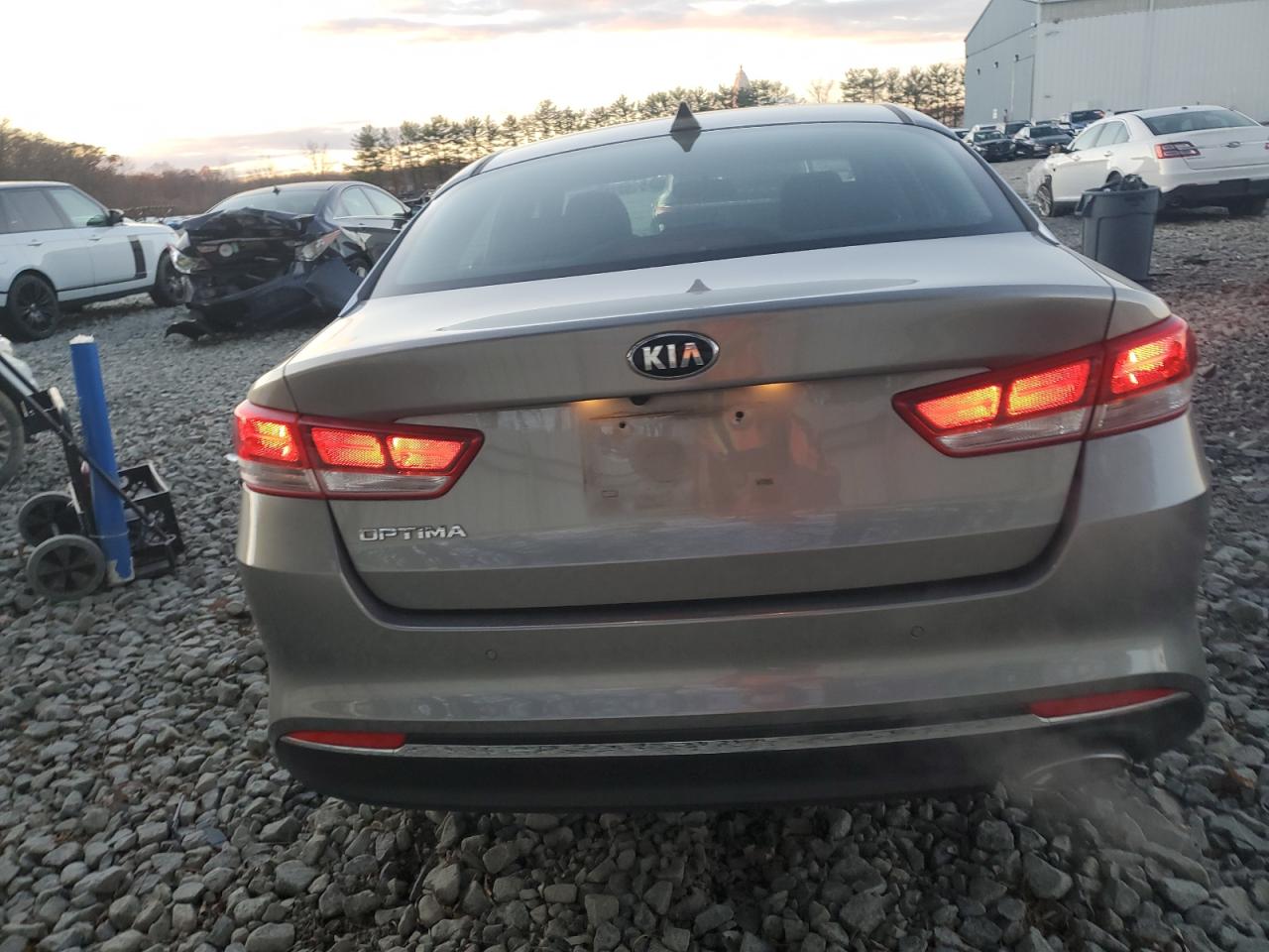 KIA OPTIMA LX