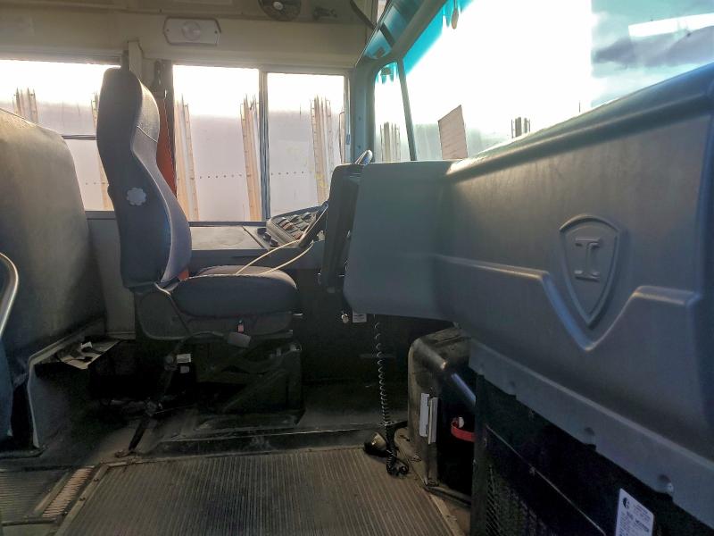 2017 IC CORPORATION 3000 CE #3297924846