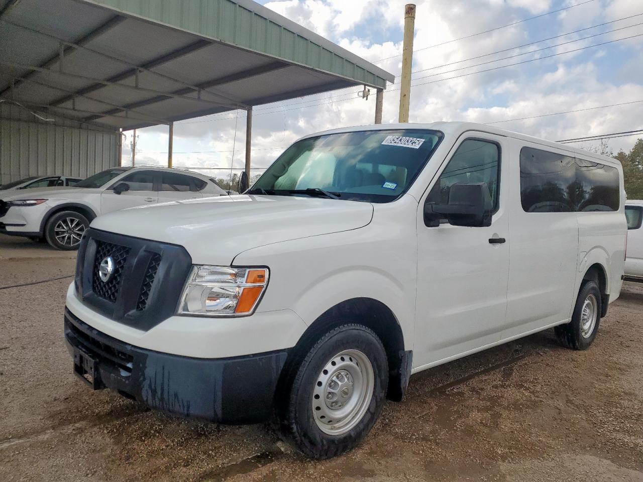 NISSAN NV3500 3500 S