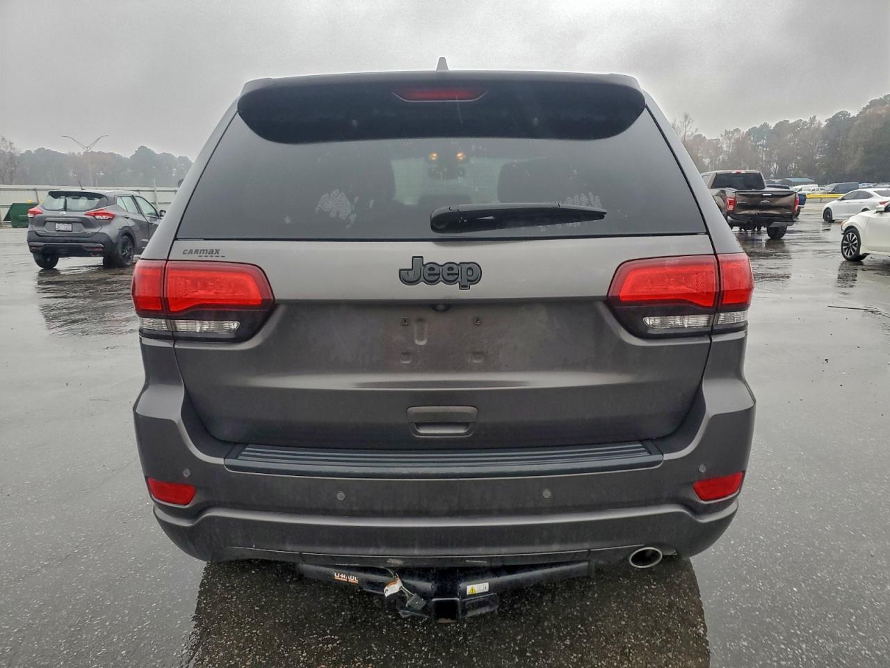 JEEP GRAND CHEROKEE LAREDO