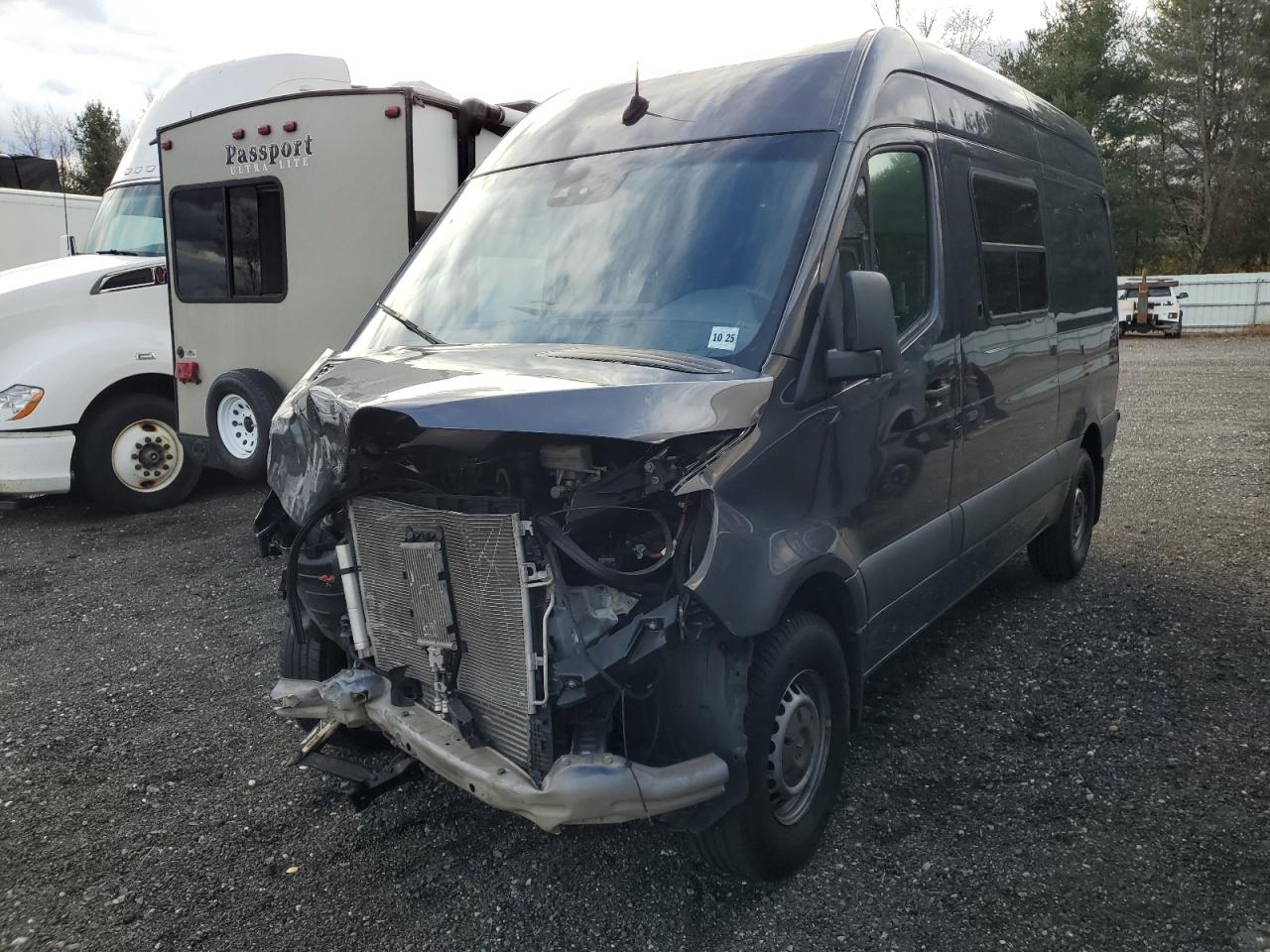 MERCEDES-BENZ SPRINTER 2500