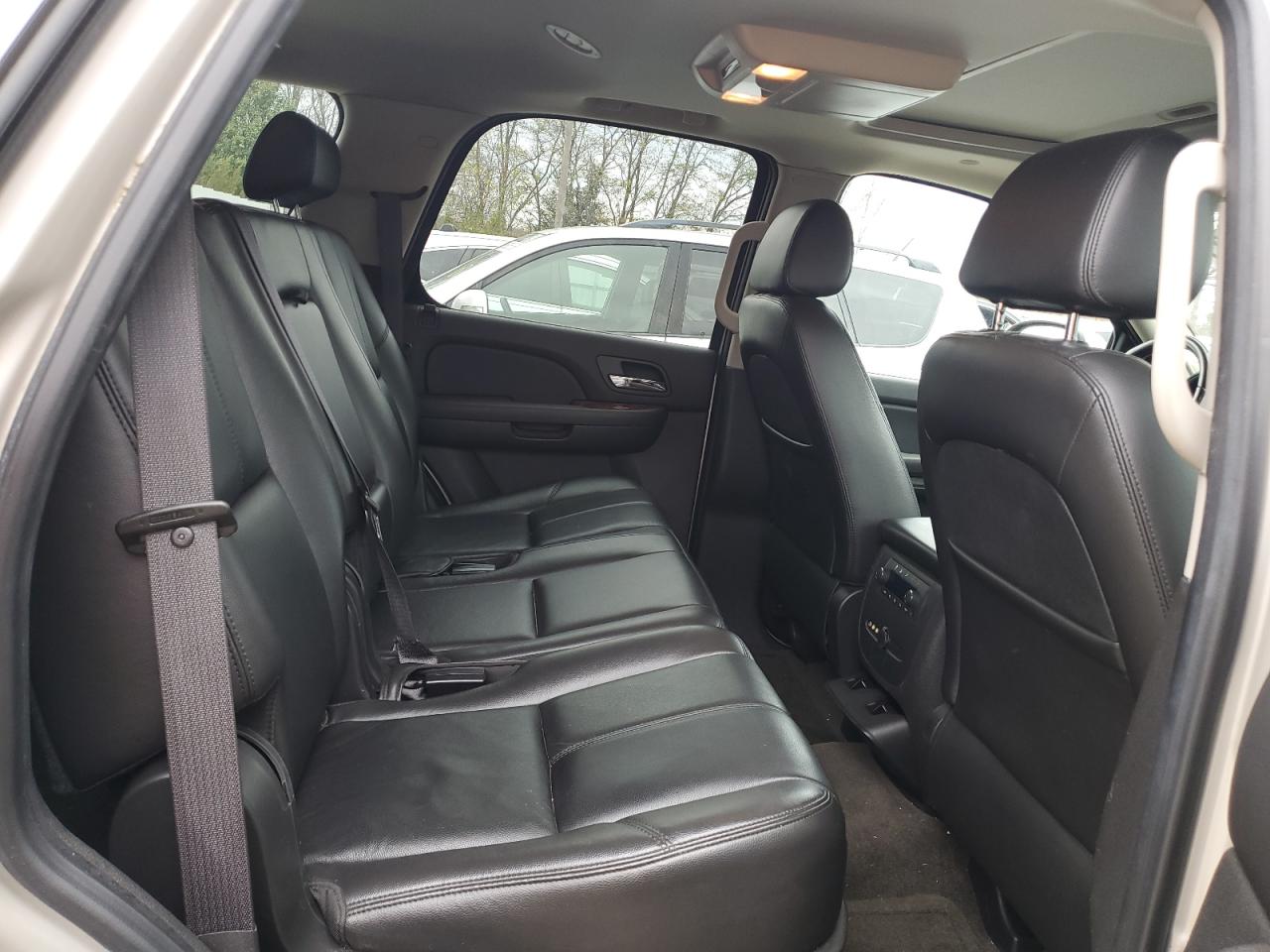 Lot #3310396987 2009 GMC YUKON HYBR