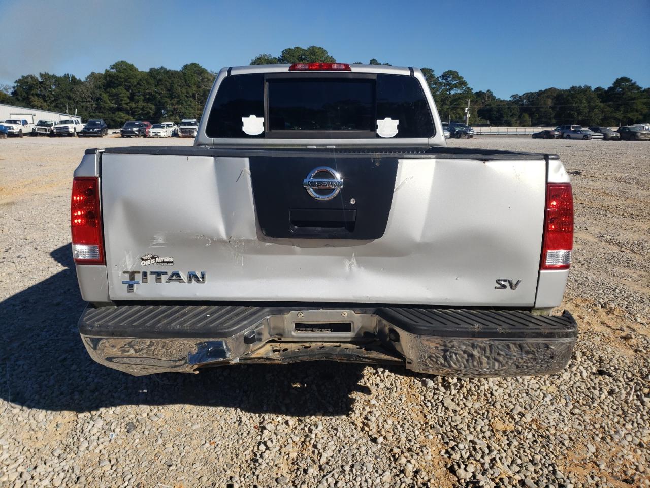 NISSAN TITAN S