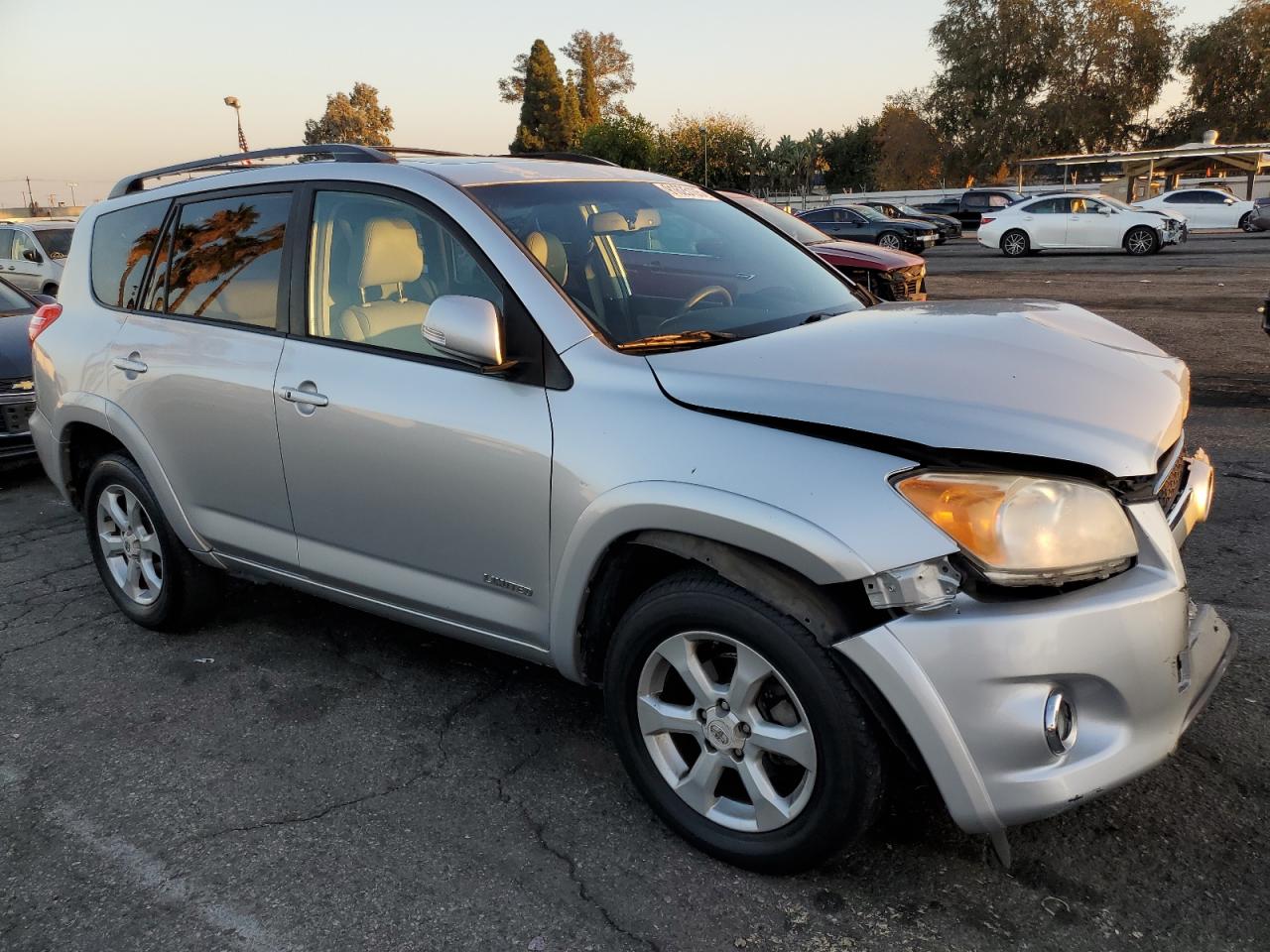 TOYOTA RAV4 LIMITED