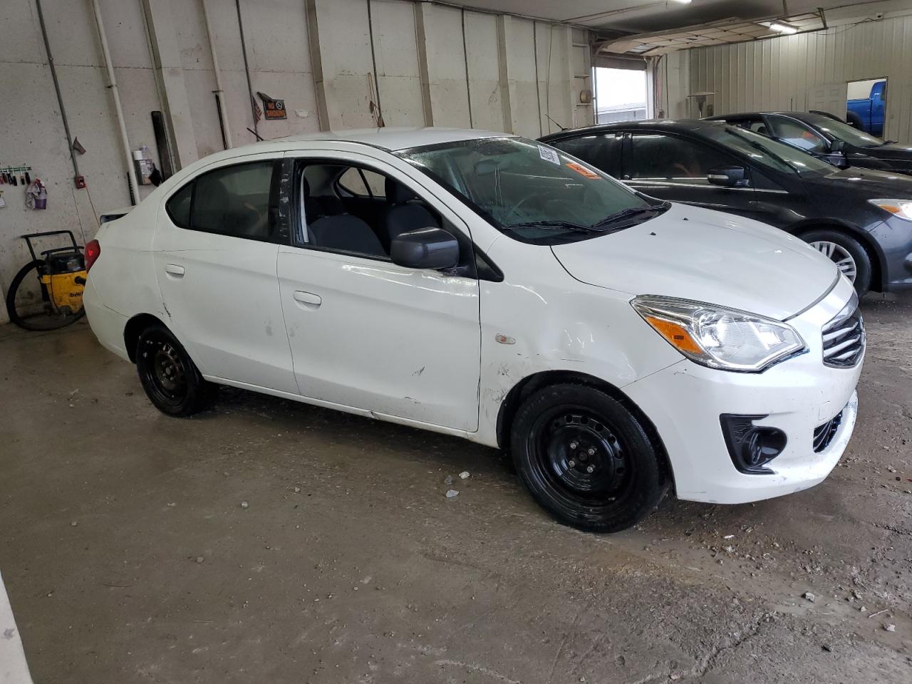 MITSUBISHI MIRAGE G4 ES