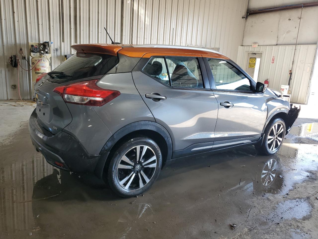 NISSAN KICKS S