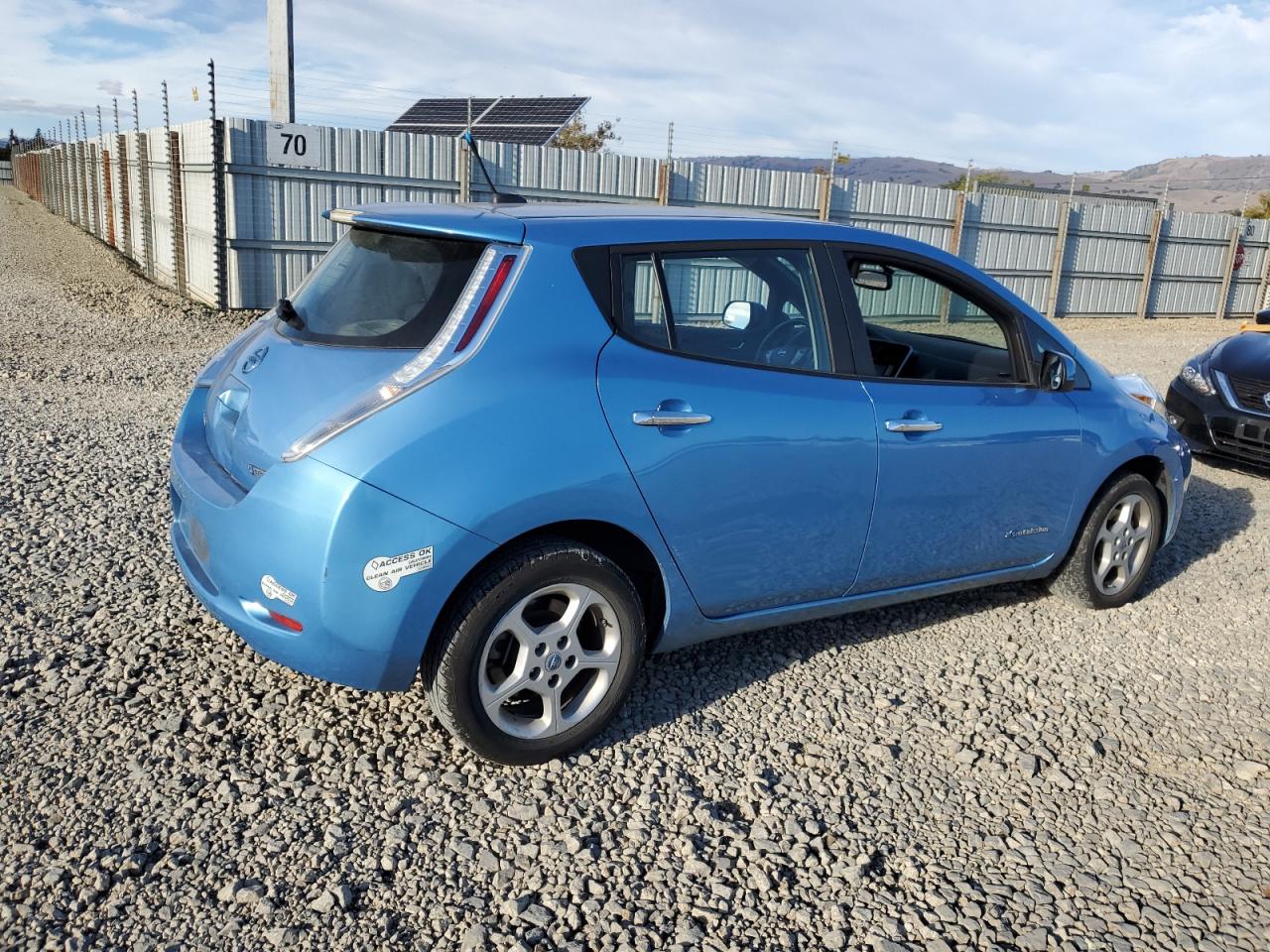 NISSAN LEAF S