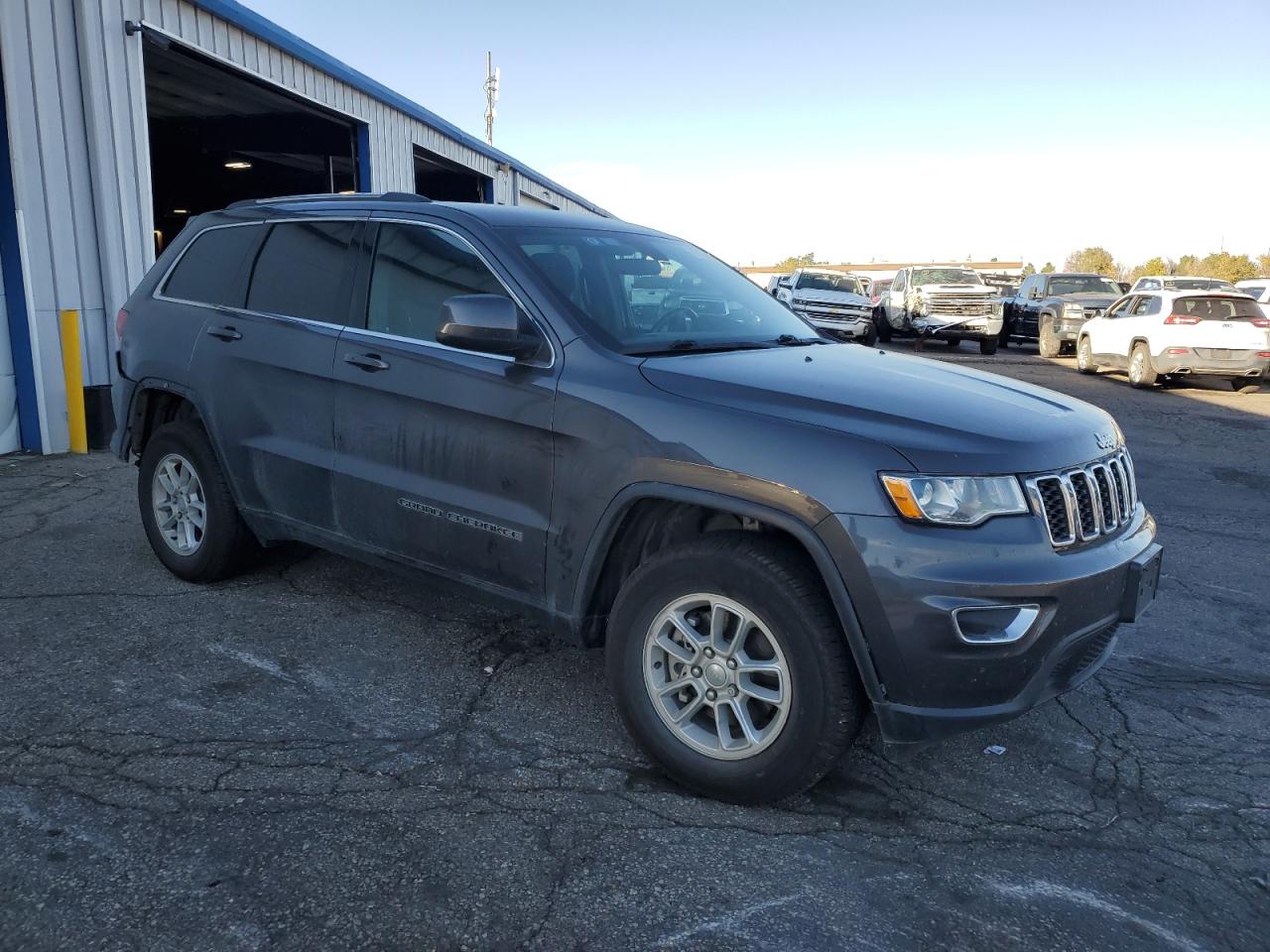JEEP GRAND CHEROKEE LAREDO