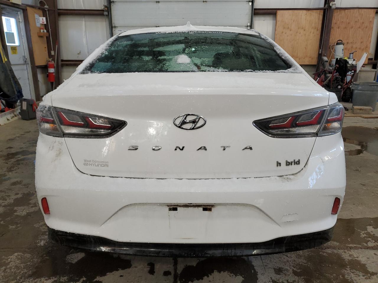 HYUNDAI SONATA HYBRID