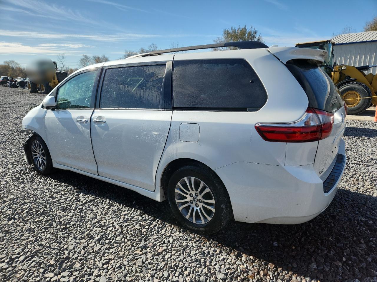 TOYOTA SIENNA XLE