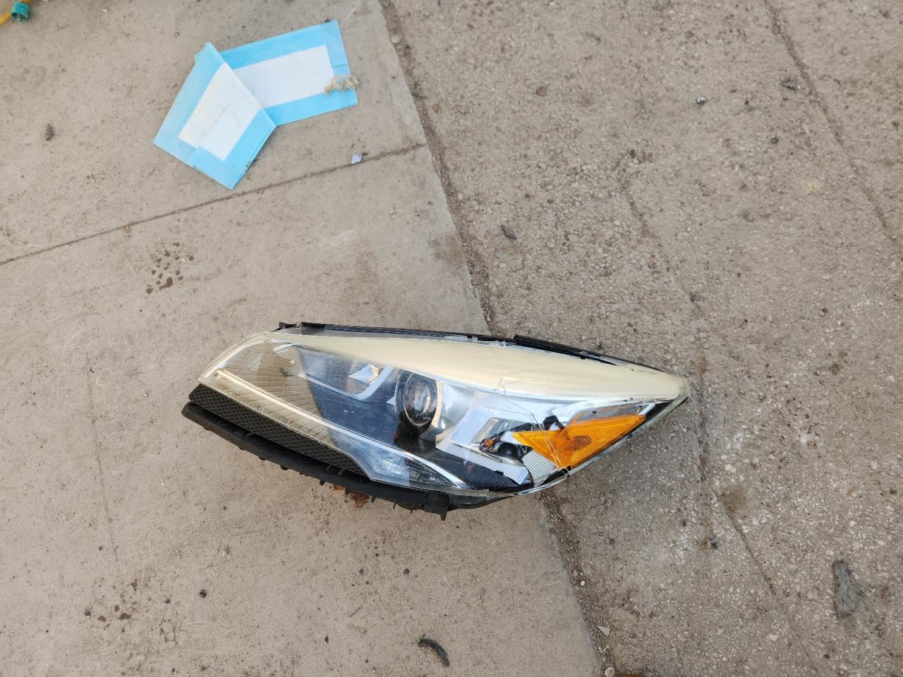 FORD ESCAPE TITANIUM