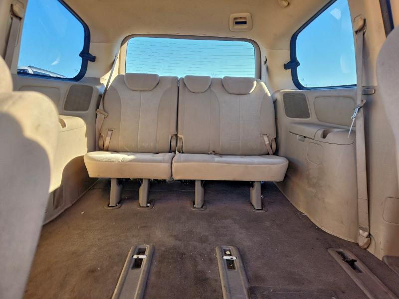 2010 KIA SEDONA LX #3303046673