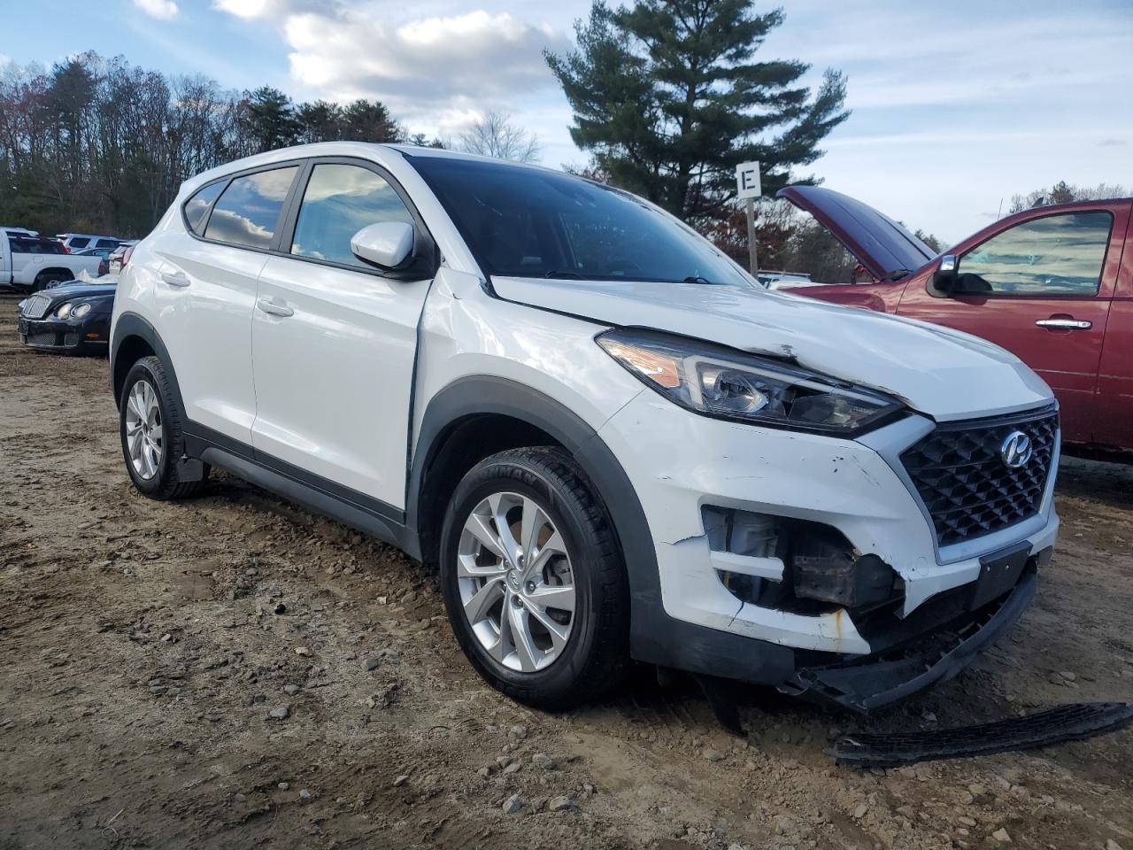 HYUNDAI TUCSON SE