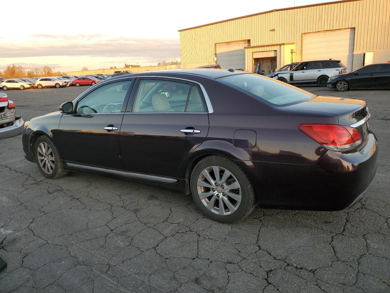 TOYOTA AVALON BASE