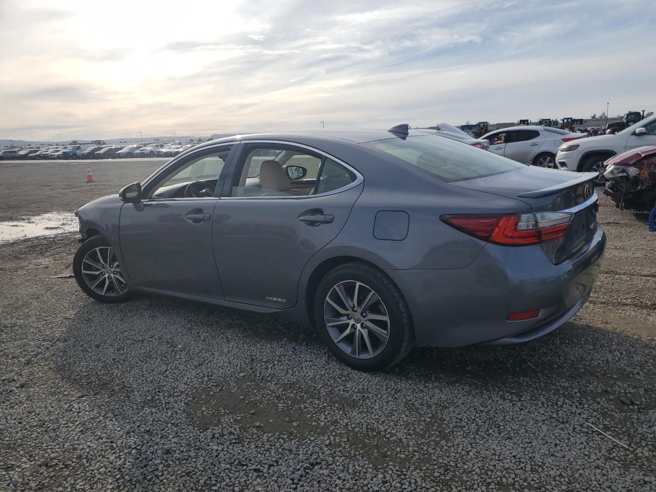 LEXUS ES 300H