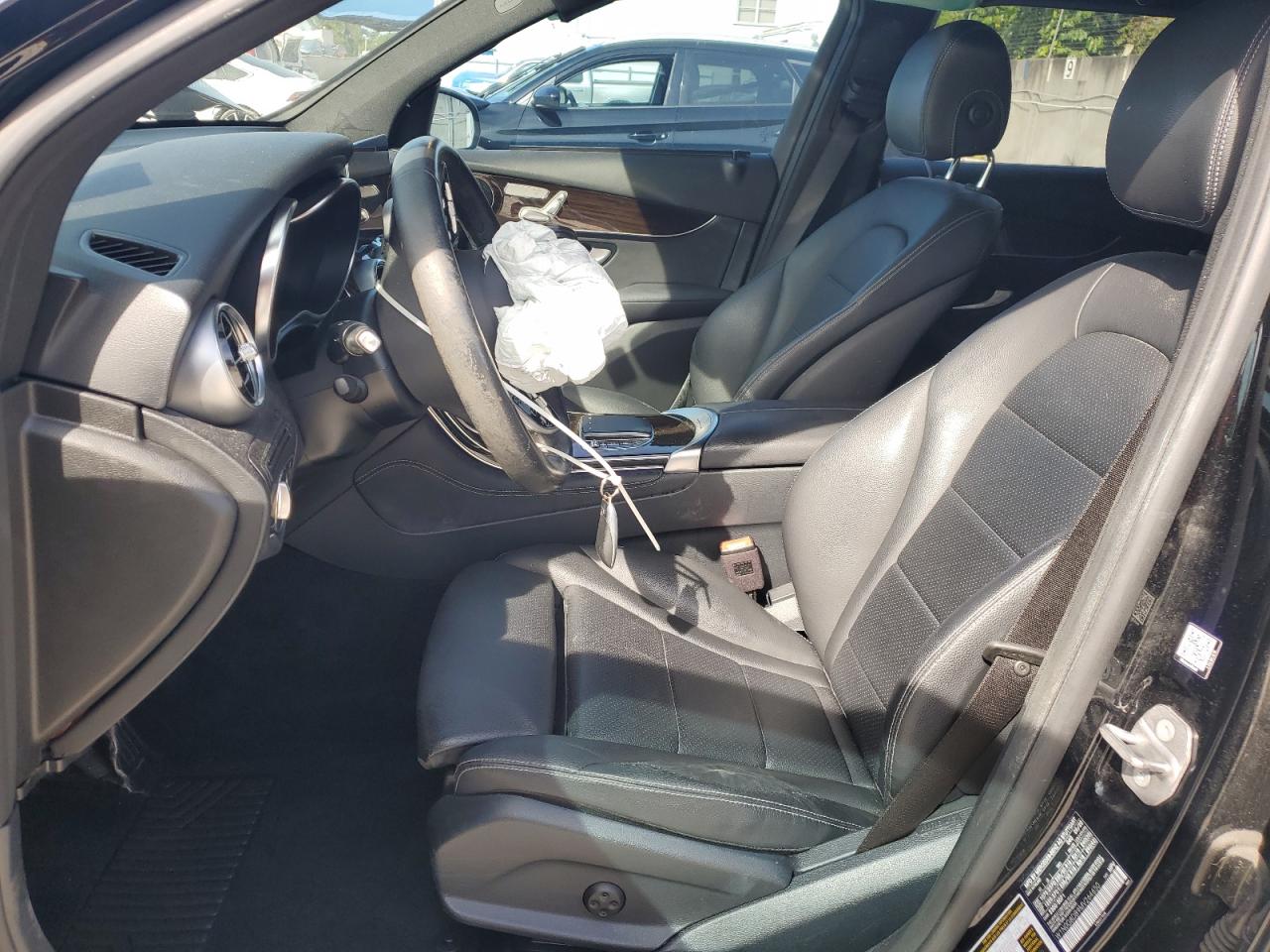 MERCEDES-BENZ GLC-CLASS 300