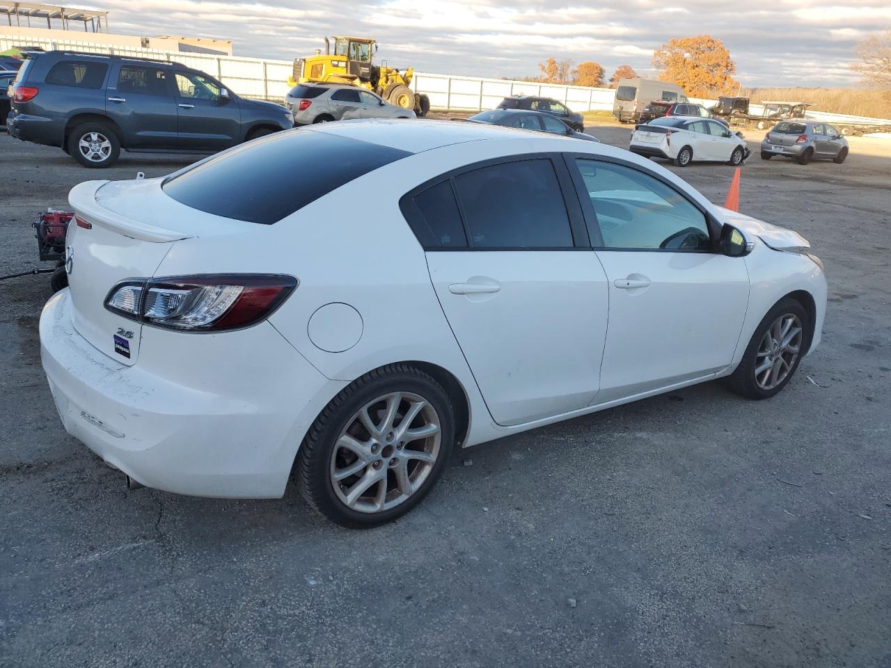 MAZDA 3 S