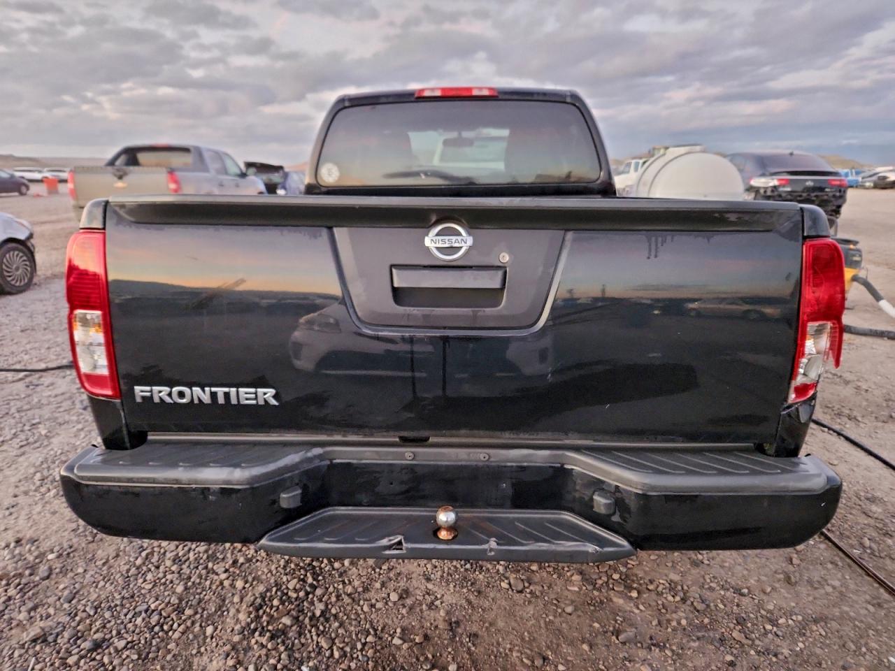 NISSAN FRONTIER S
