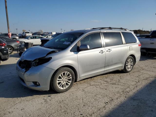 Global Auto Auctions: 2014 TOYOTA SIENNA XLE