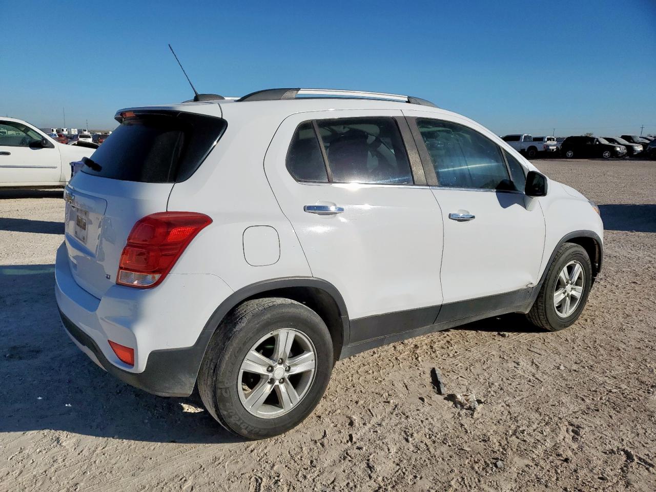 Lot #3305727727 2020 CHEVROLET TRAX 1LT