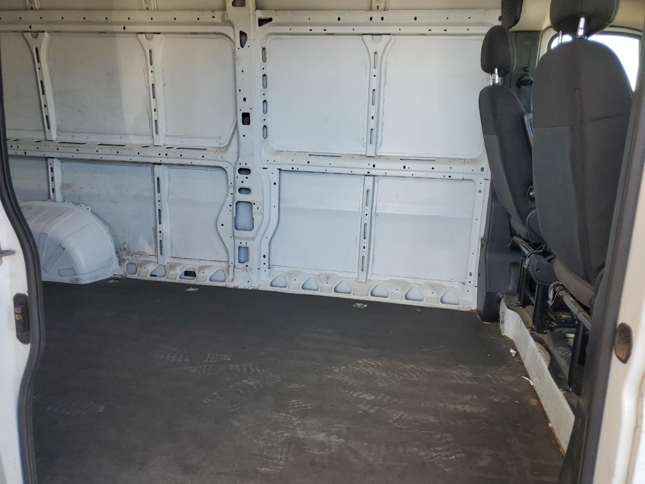 RAM PROMASTER 2500 HIGH