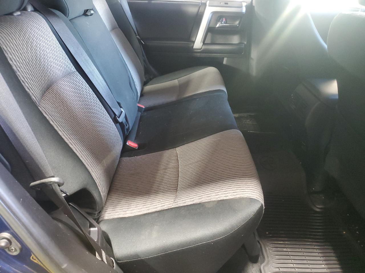 TOYOTA 4RUNNER SR5/SR5 PREMIUM