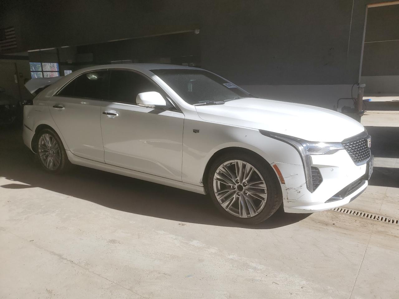 CADILLAC CT4 PREMIUM LUXURY