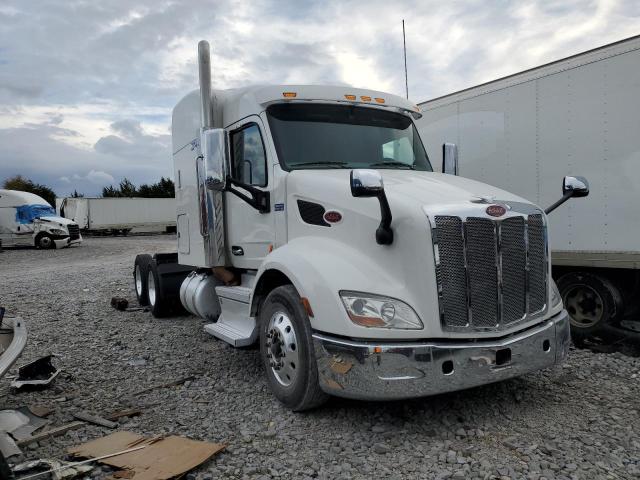 Global Auto Auctions: 2018 PETERBILT TRACTOR 579
