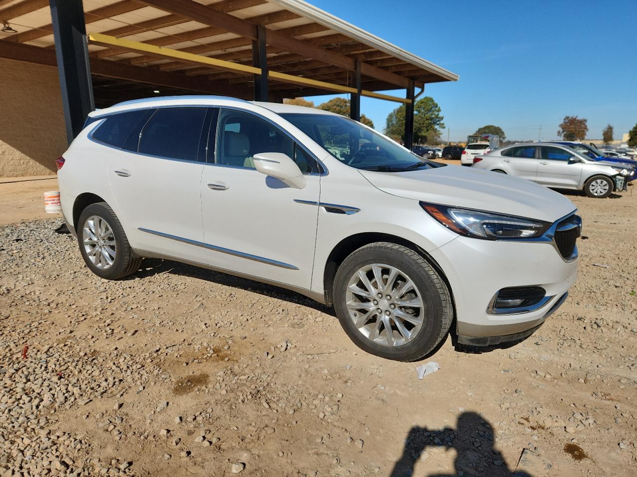 BUICK ENCLAVE ESSENCE
