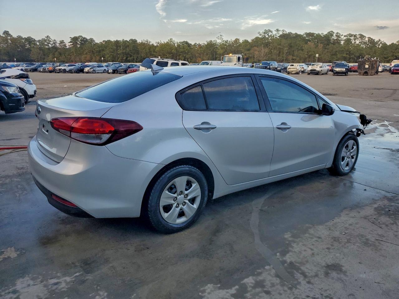 KIA FORTE LX