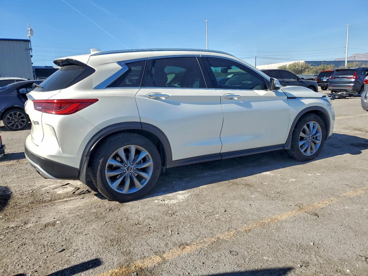 INFINITI QX50 ESSENTIAL