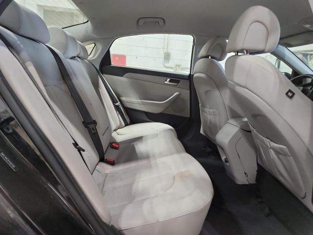 2015 HYUNDAI SONATA SE 5NPE24AF2FH202330