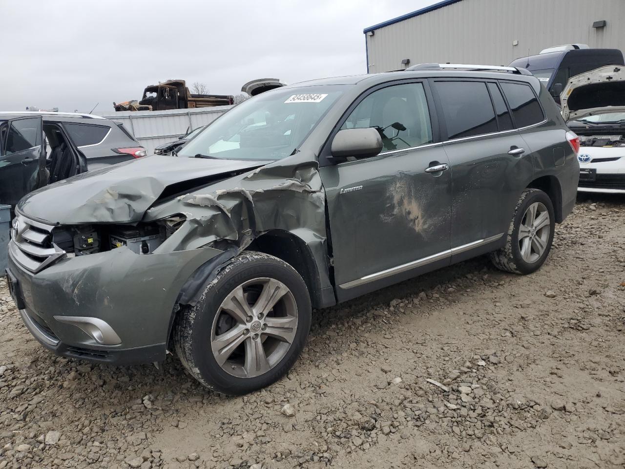 Lot #3301844388 2013 TOYOTA HIGHLANDER