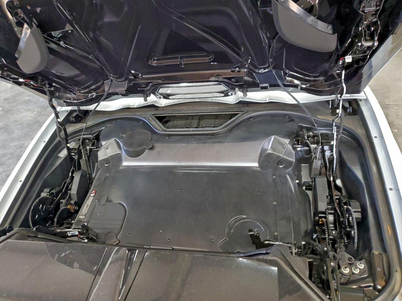 CHEVROLET CORVETTE STINGRAY 2LT