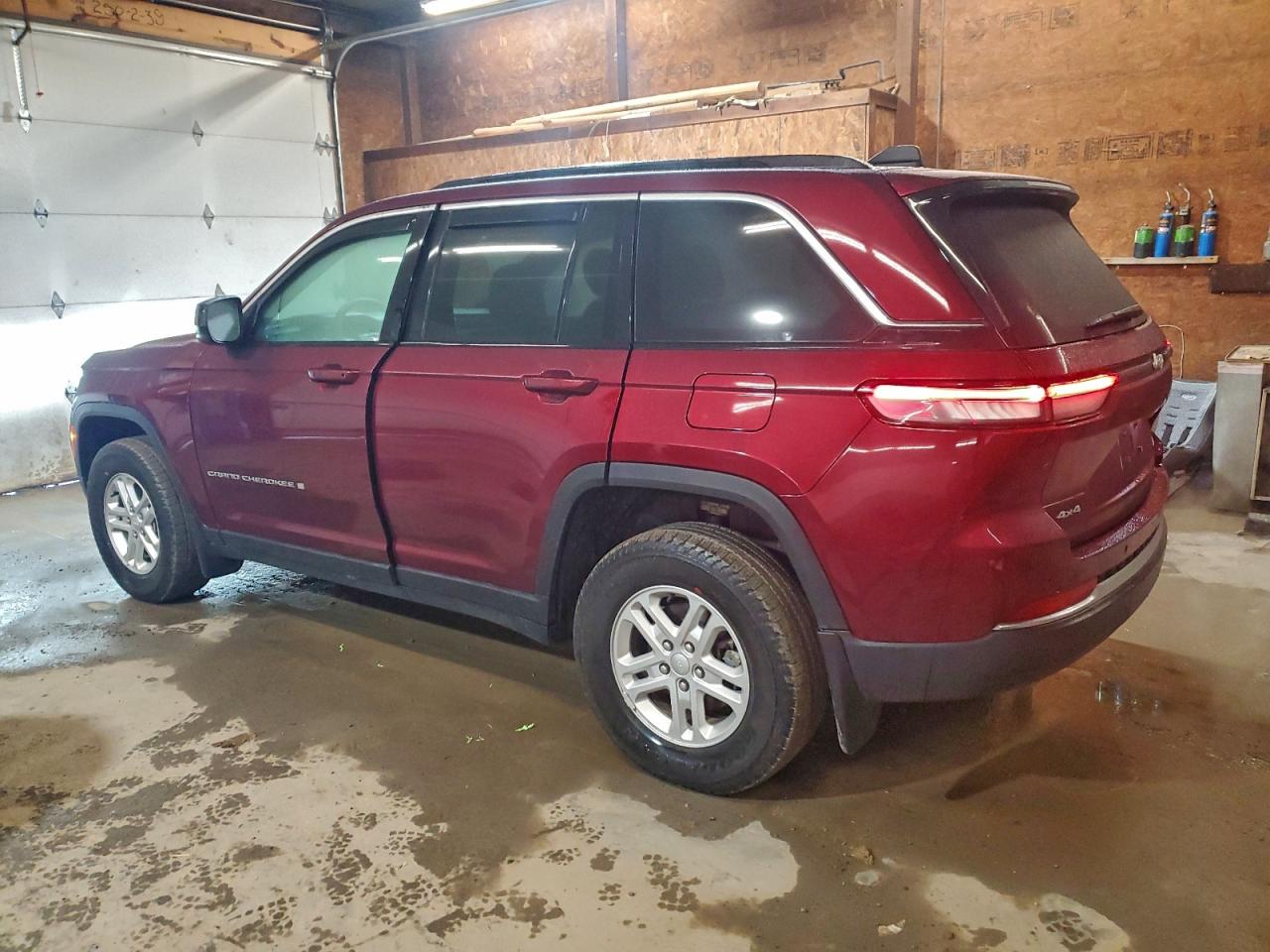 JEEP GRAND CHEROKEE LAREDO