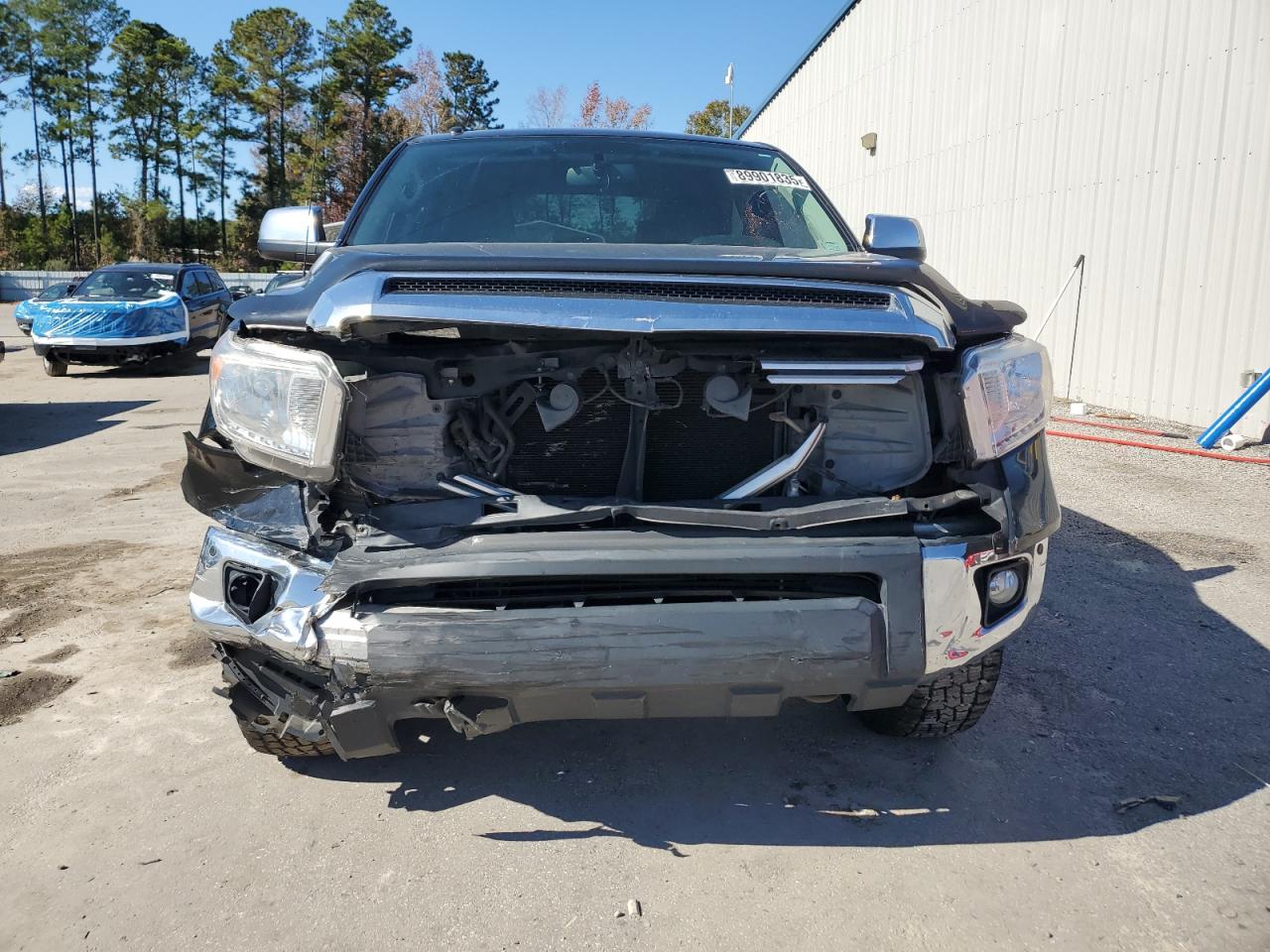 TOYOTA TUNDRA CREWMAX LIMITED