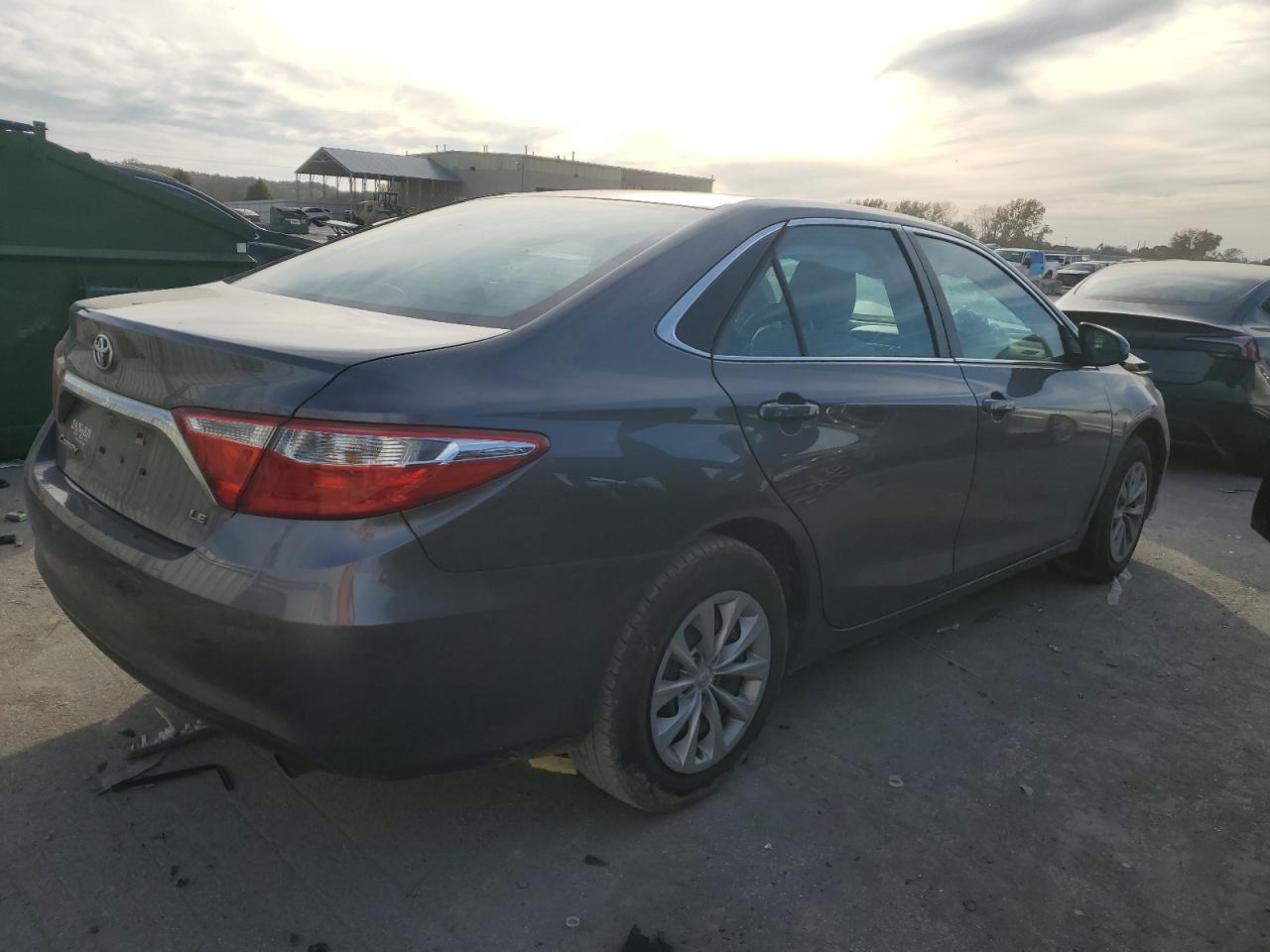 TOYOTA CAMRY LE